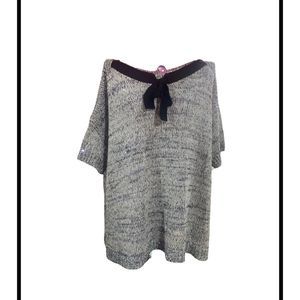 Vince Camuto Gray Oversized Bow Sweater Size Medium
